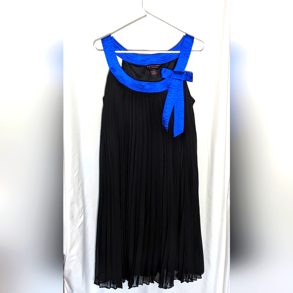 Signature By Robbie Bee, Pleated Black Halter Neck Cocktail Dress | Size 12